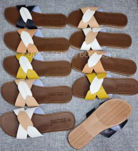 Dép Xẹp Đế Bằng Quai Ngang Hình Lá Phối Màu - TN10