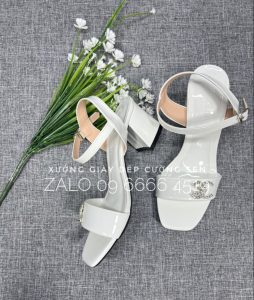 Sandal cao gót quai bản ngang gắn khóa MVS2
