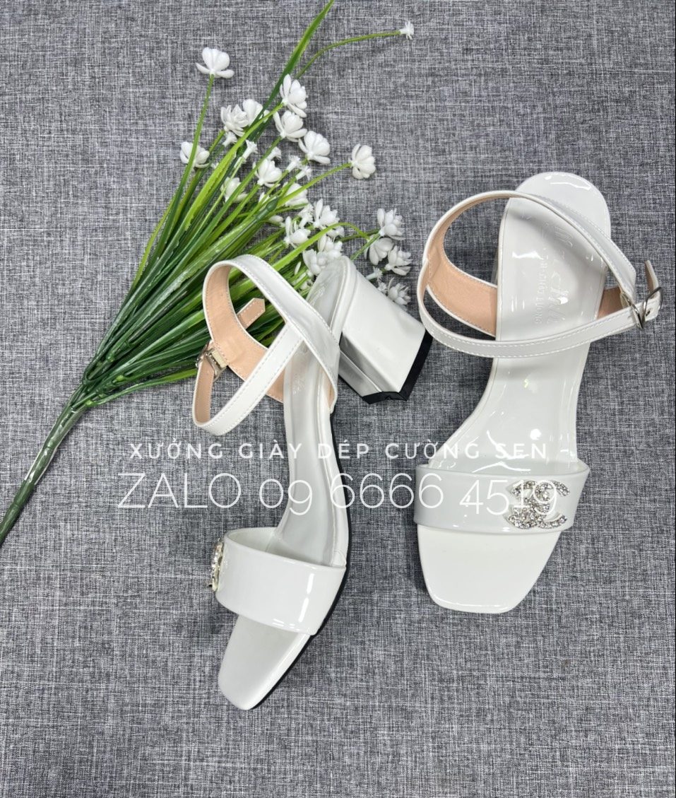 Sandal cao gót quai bản ngang gắn khóa MVS2 1 Sandal cao gót quai bản ngang gắn khóa MVS2